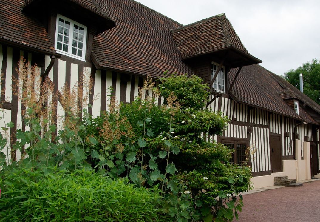 ancienne-ferme-normande-a-colombages